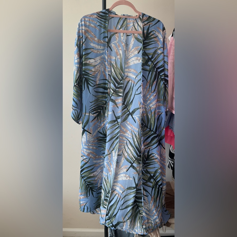 NWOT M She +‎ Sky Kimono